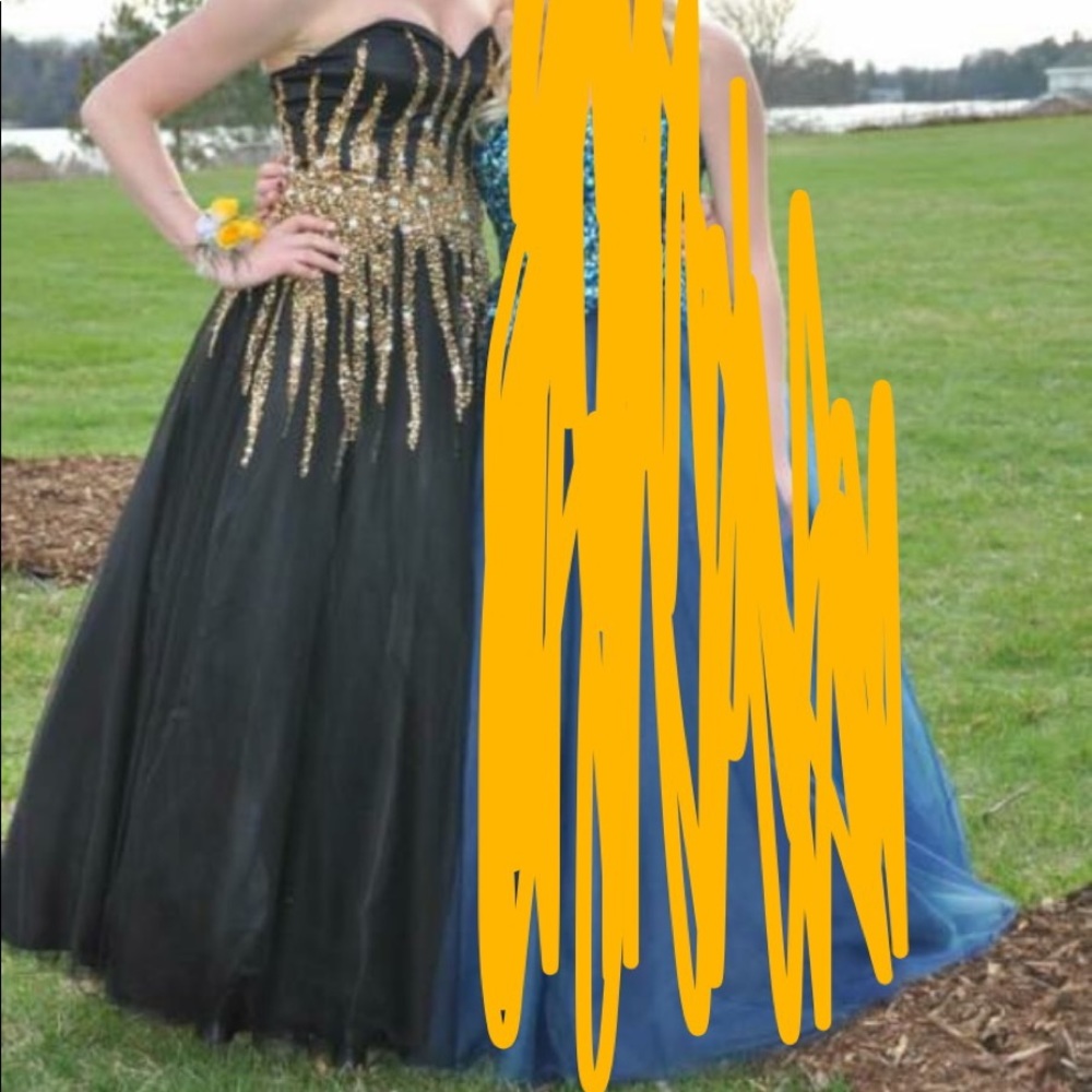 Prom dress! Formal gown!
